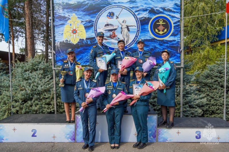 Инспекторы ГИМС Якутии участвовали во Всероссийском чемпионате по водно-моторным соревнованиям